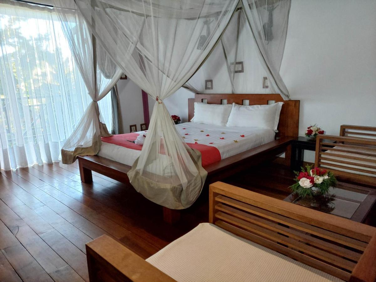 Island Continent Hotel Ivato  Zewnętrze zdjęcie