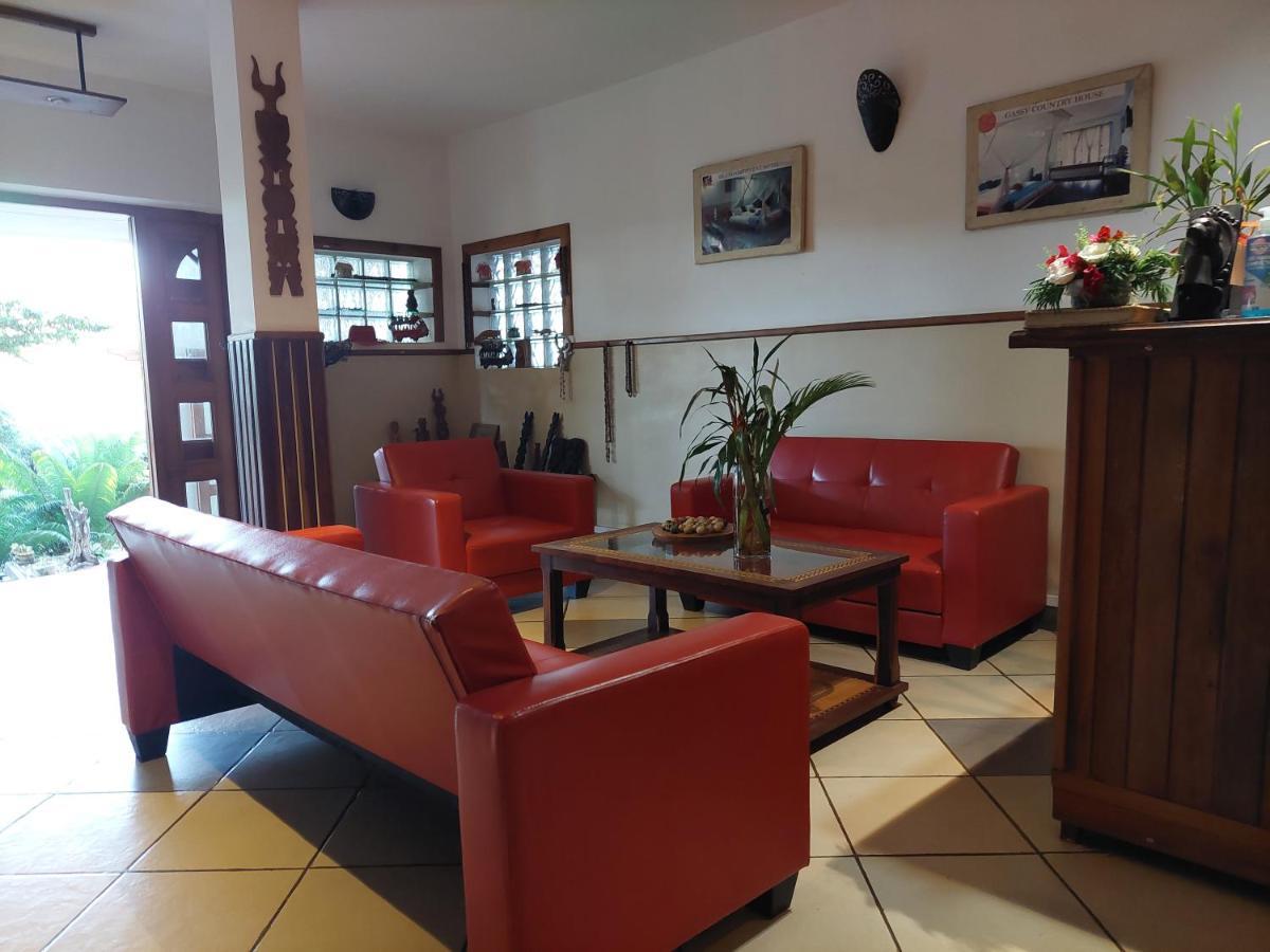 Island Continent Hotel Ivato  Zewnętrze zdjęcie