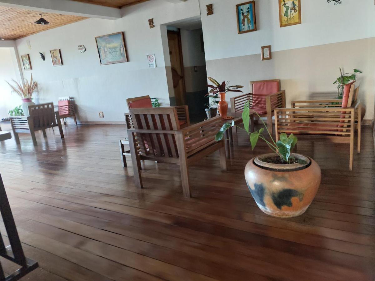 Island Continent Hotel Ivato  Zewnętrze zdjęcie